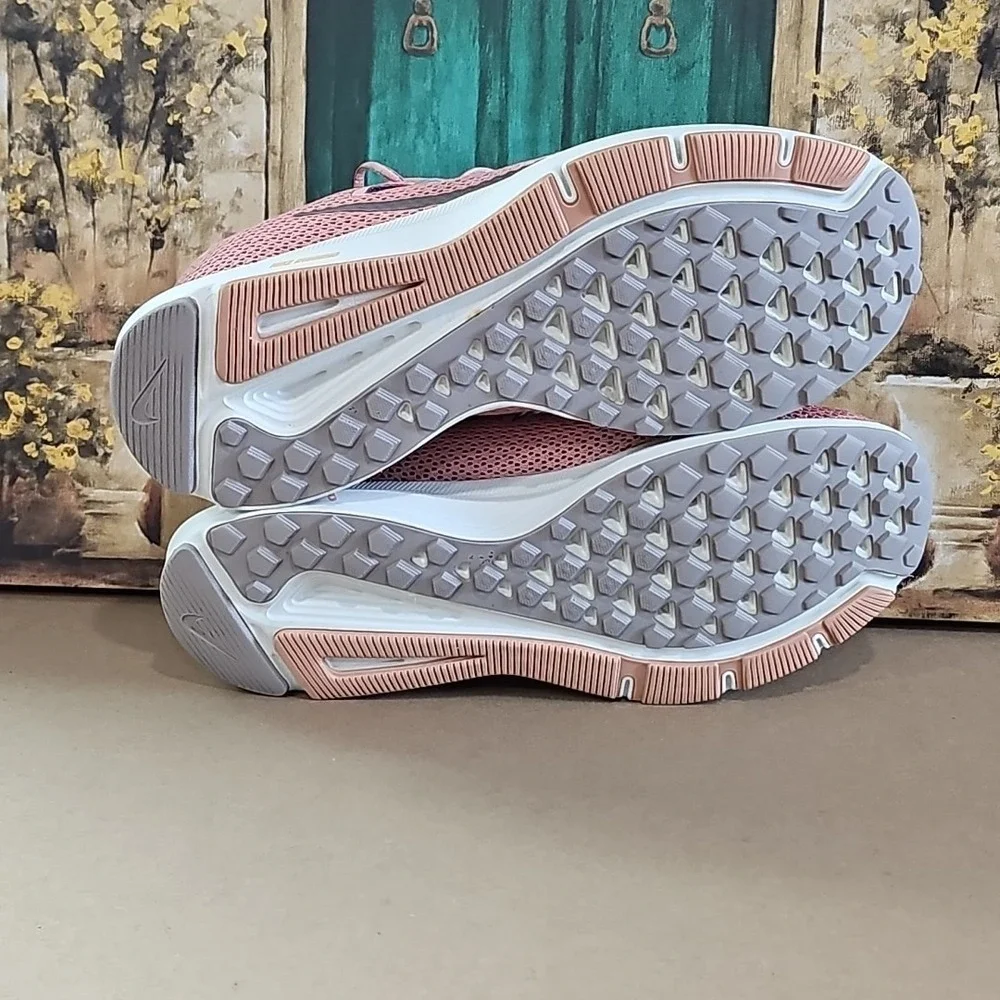 Nike‎ Quest 2 Women's Pink Silver Running Shoes Size 11 C13803-600
